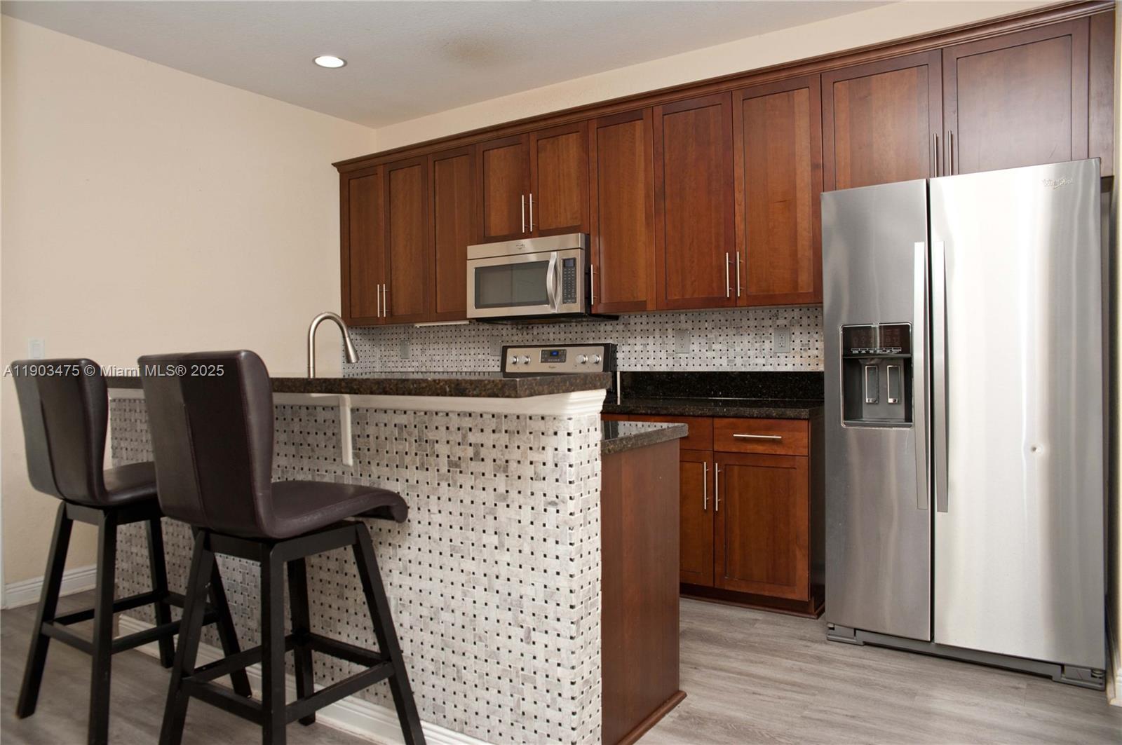 14620 Southwest 15th Street Pembroke Pines, FL 33027 - Photo 5 of 59