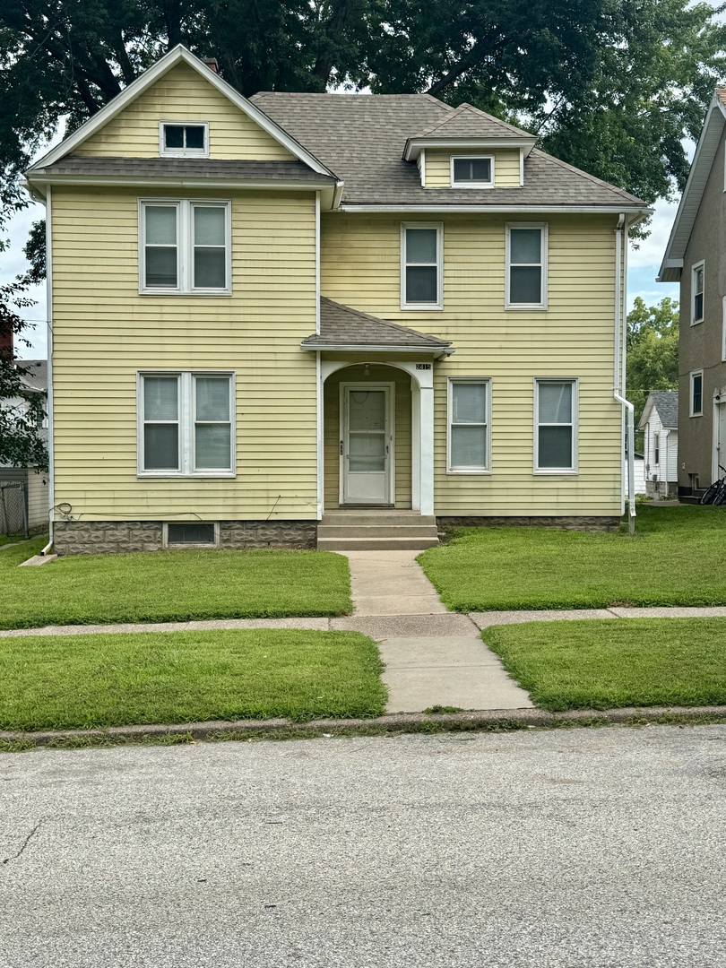 2415 7th Avenue, Unit 1 Moline, IL 61265 - Photo 1 of 14