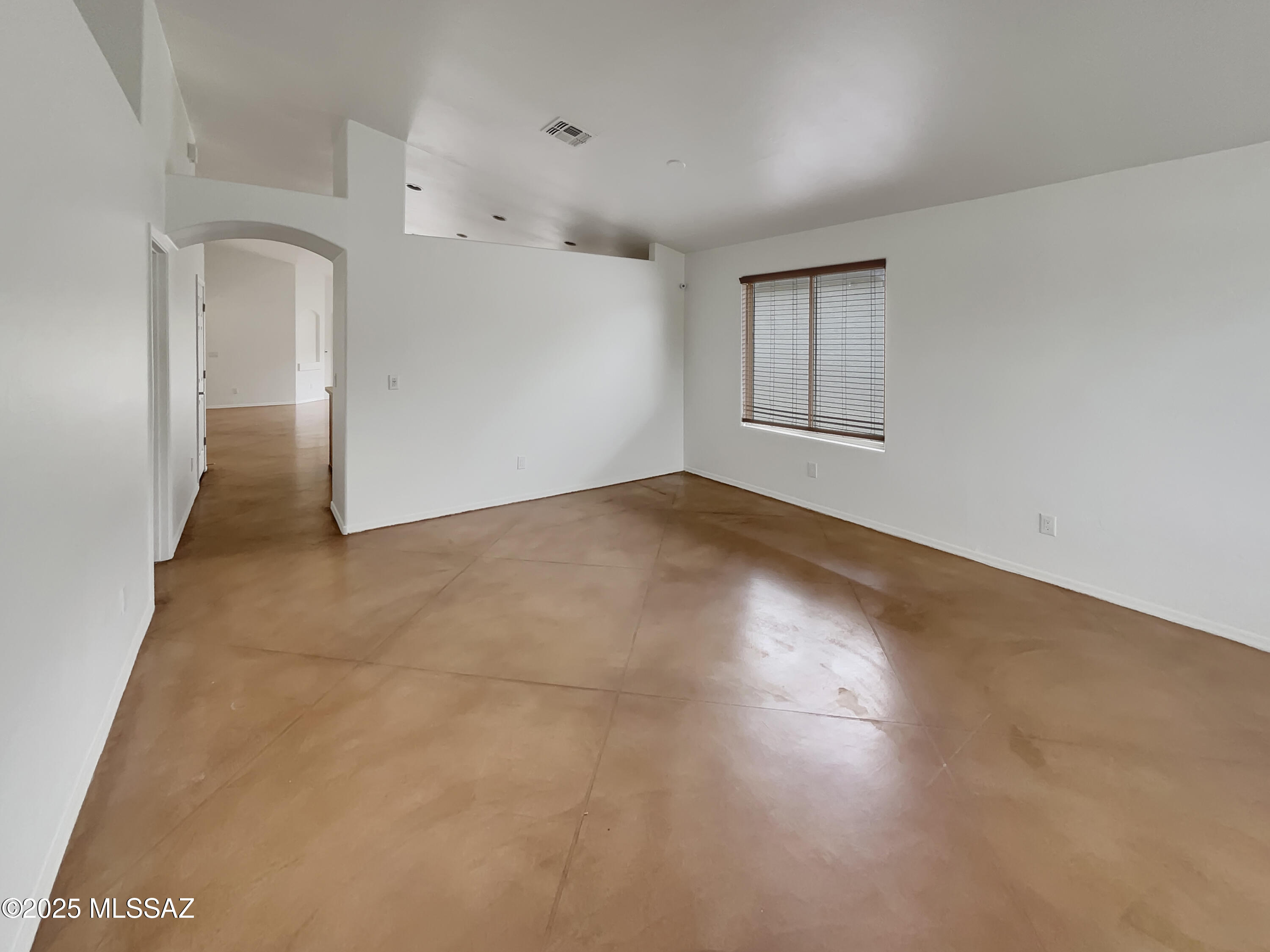 8429 South Burien Road Tucson, AZ 85747 - Photo 2 of 26 Gallery Image 2