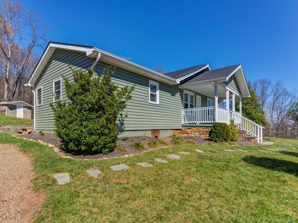 3 Loop Road Candler, NC 28715 - Photo 2 of 24 Gallery Image 2