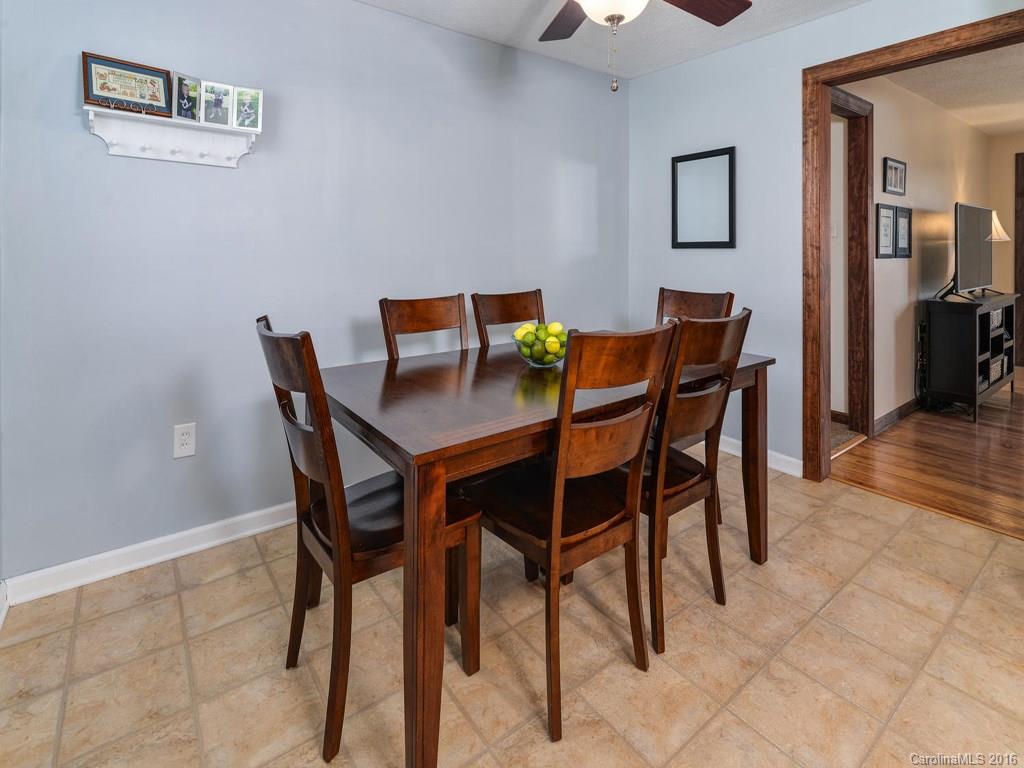 3 Loop Road Candler, NC 28715 - Photo 11 of 24 Gallery Image 11