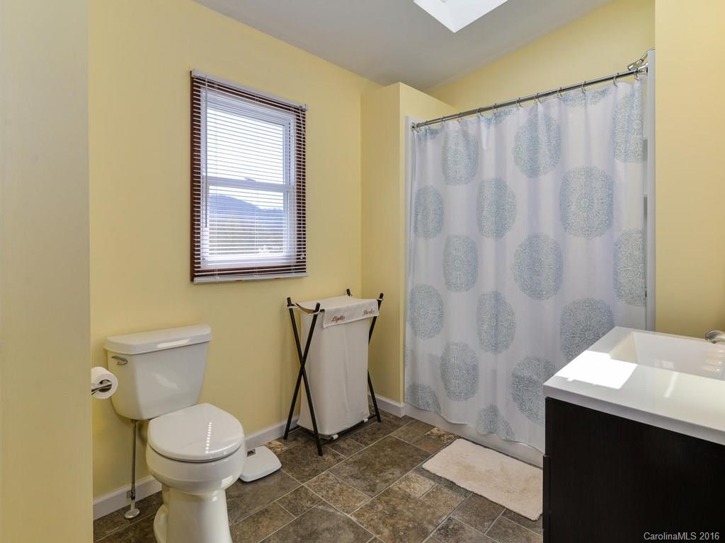 3 Loop Road Candler, NC 28715 - Photo 14 of 24 Gallery Image 14