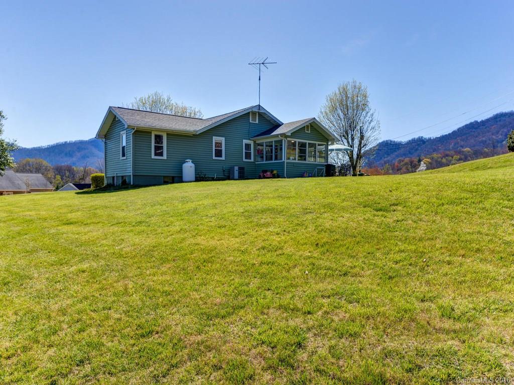 3 Loop Road Candler, NC 28715 - Photo 19 of 24 Gallery Image 19