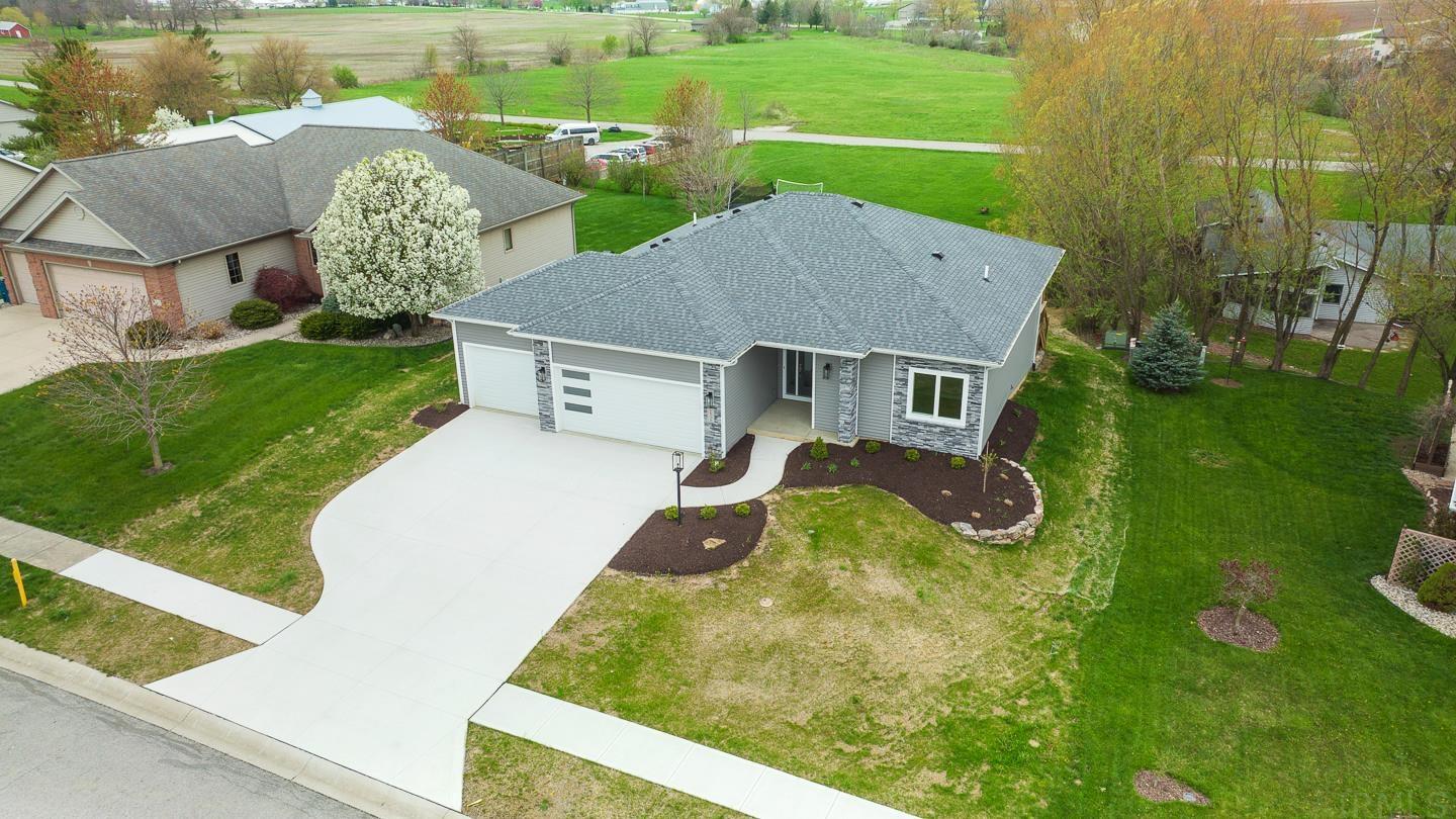16319 Hawk Ridge Court Harlan, IN 46743 - Photo 5 of 36