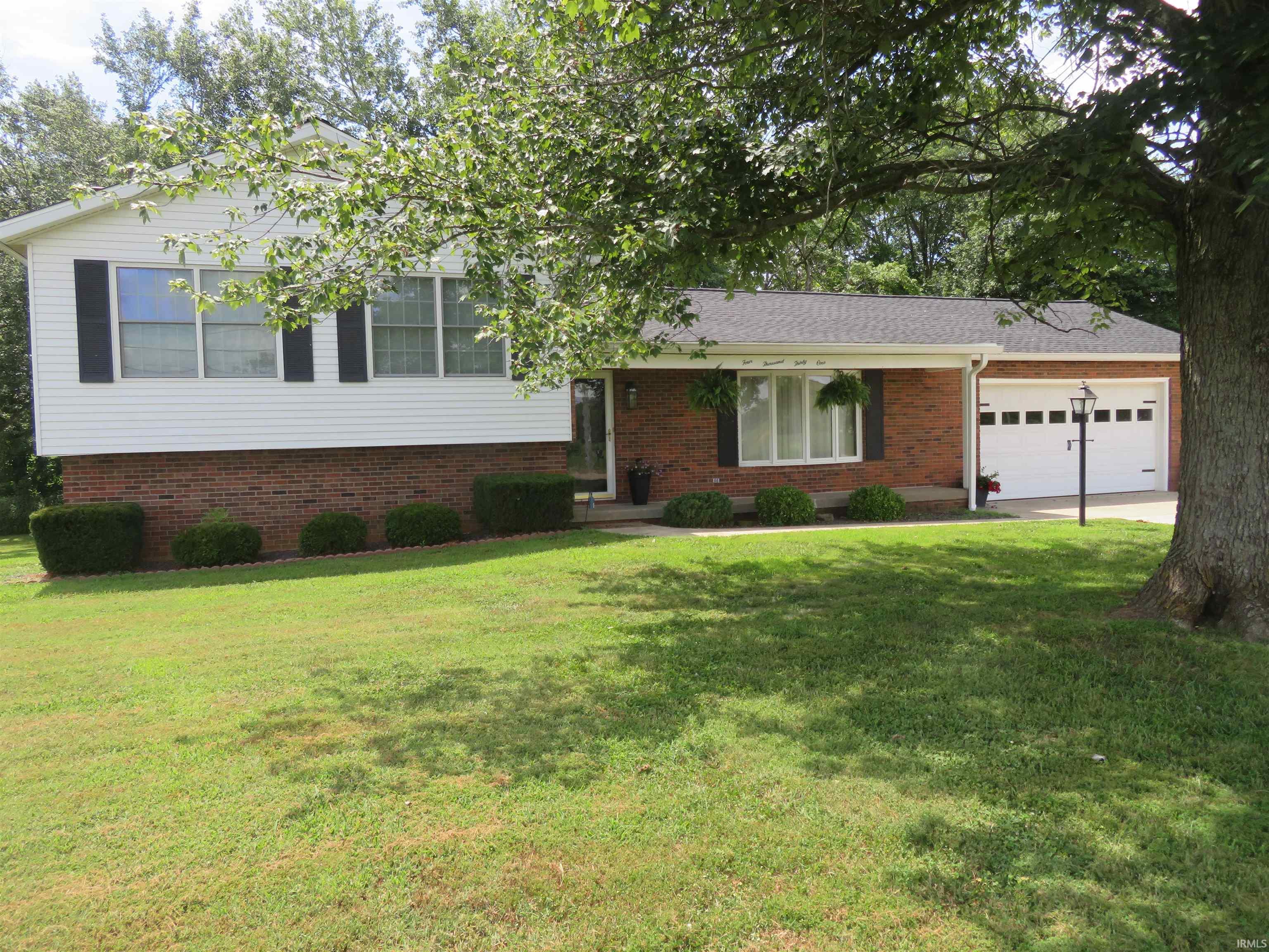 4031 S Street Mount Vernon, IN 47620 - Photo 1 of 36