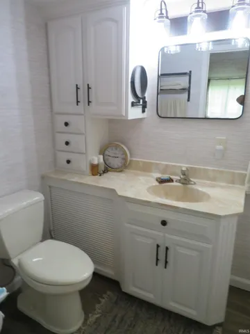 $370,000 | 4031 S Street, Mount Vernon, IN 47620