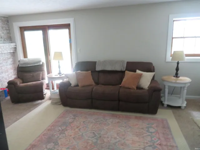 $370,000 | 4031 S Street, Mount Vernon, IN 47620