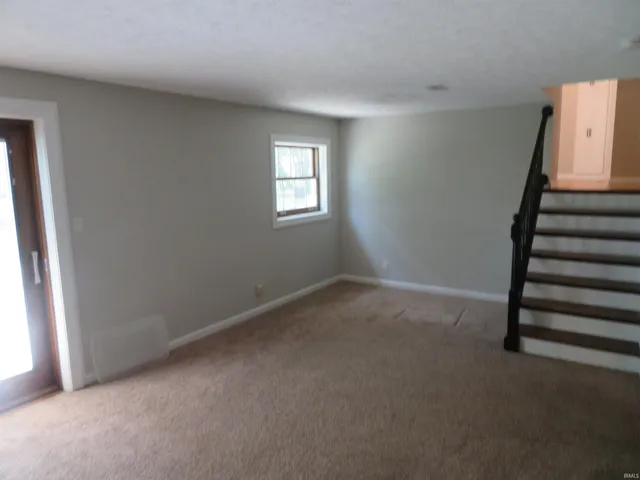 $370,000 | 4031 S Street, Mount Vernon, IN 47620