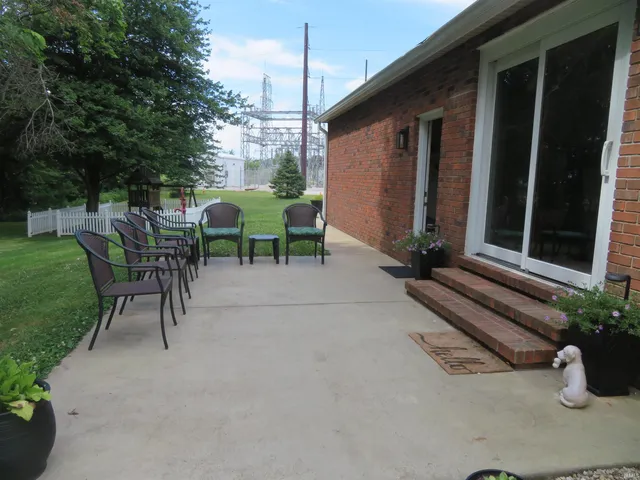 $370,000 | 4031 S Street, Mount Vernon, IN 47620