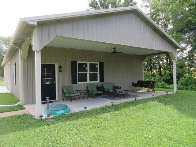 $370,000 | 4031 S Street, Mount Vernon, IN 47620