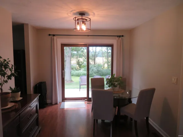 $370,000 | 4031 S Street, Mount Vernon, IN 47620