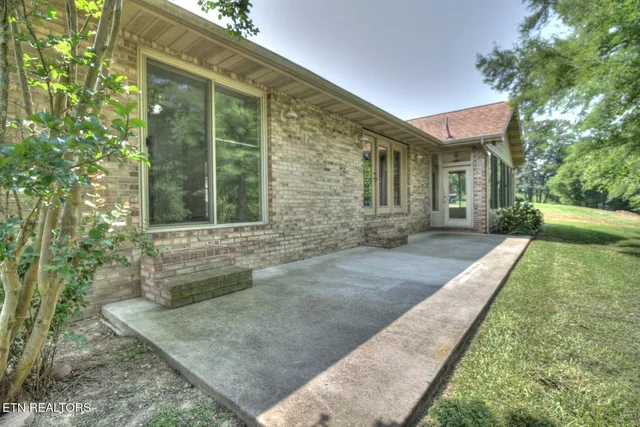 $864,000 | 1023 Stokley Court, Dandridge, TN 37725