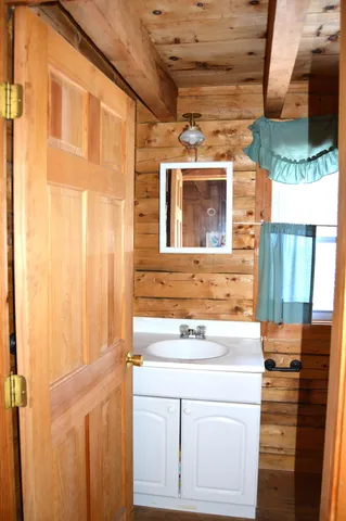 $279,000 | 950 Carrying Pl Road, New Portland, ME 04961