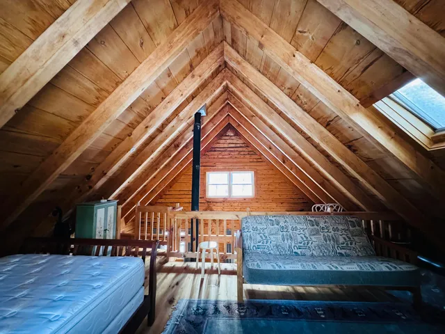 $279,000 | 950 Carrying Pl Road, New Portland, ME 04961