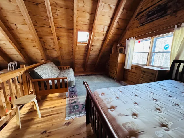 $279,000 | 950 Carrying Pl Road, New Portland, ME 04961