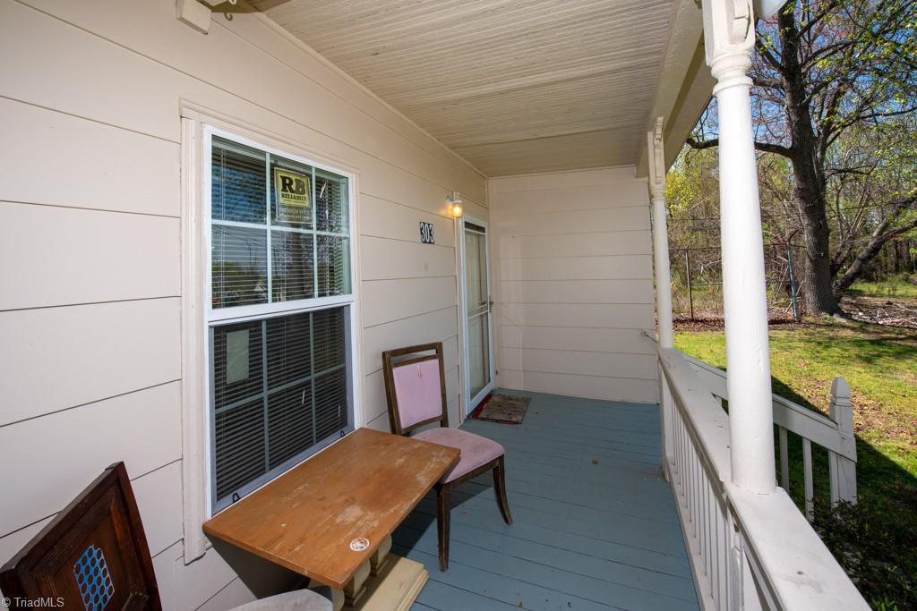 303 Northwest Point Avenue High Point, NC 27262 - Photo 3 of 24 Gallery Image 3