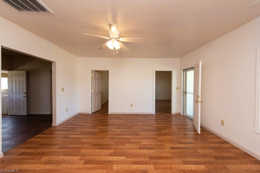 303 Northwest Point Avenue High Point, NC 27262 - Photo 6 of 24 Gallery Image 6