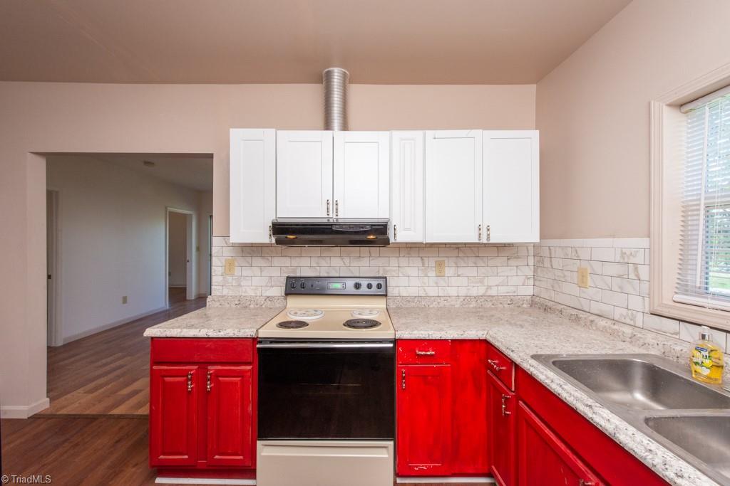 303 Northwest Point Avenue High Point, NC 27262 - Photo 8 of 24 Gallery Image 8