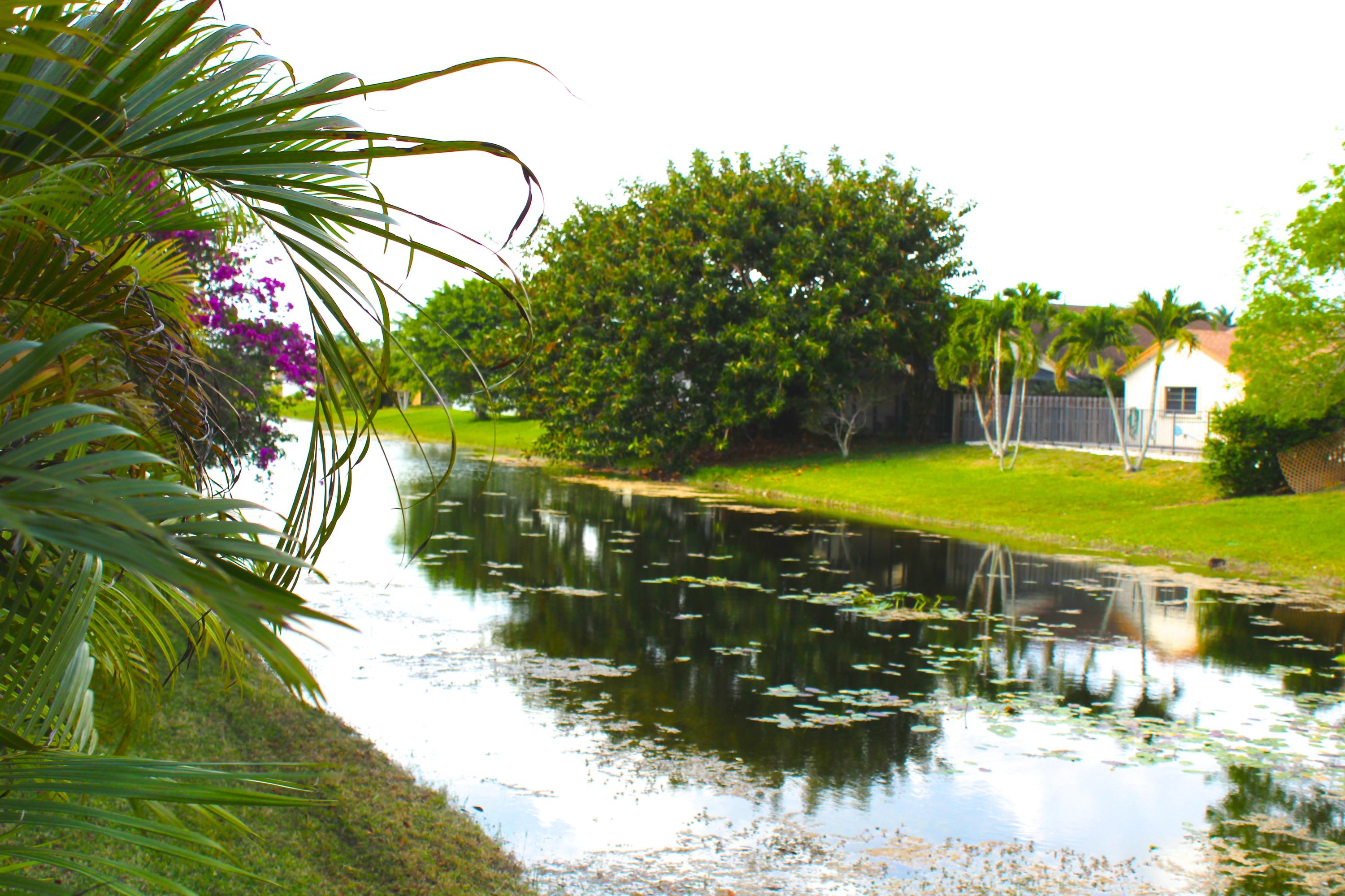 21130 Rustlewood Avenue Boca Raton, FL 33428 - Photo 2 of 35 Waterview