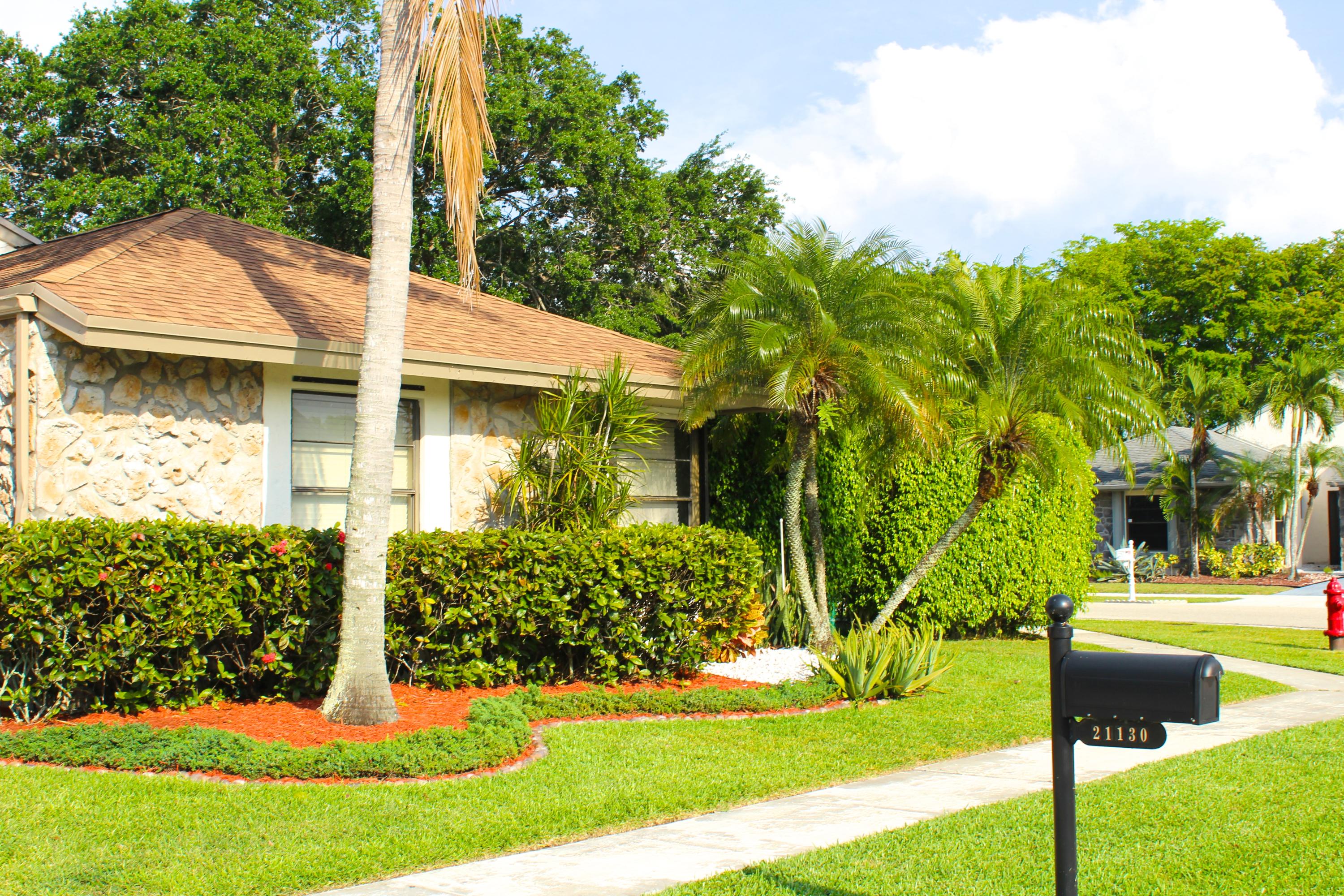 21130 Rustlewood Avenue Boca Raton, FL 33428 - Photo 3 of 35 IMG_0456