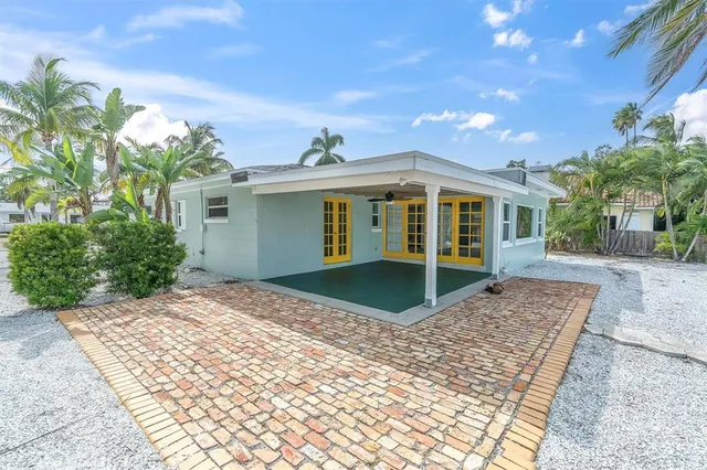 $3,750 | 358 44th Avenue, St. Pete Beach, FL 33706