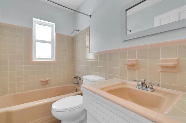 $3,750 | 358 44th Avenue, St. Pete Beach, FL 33706