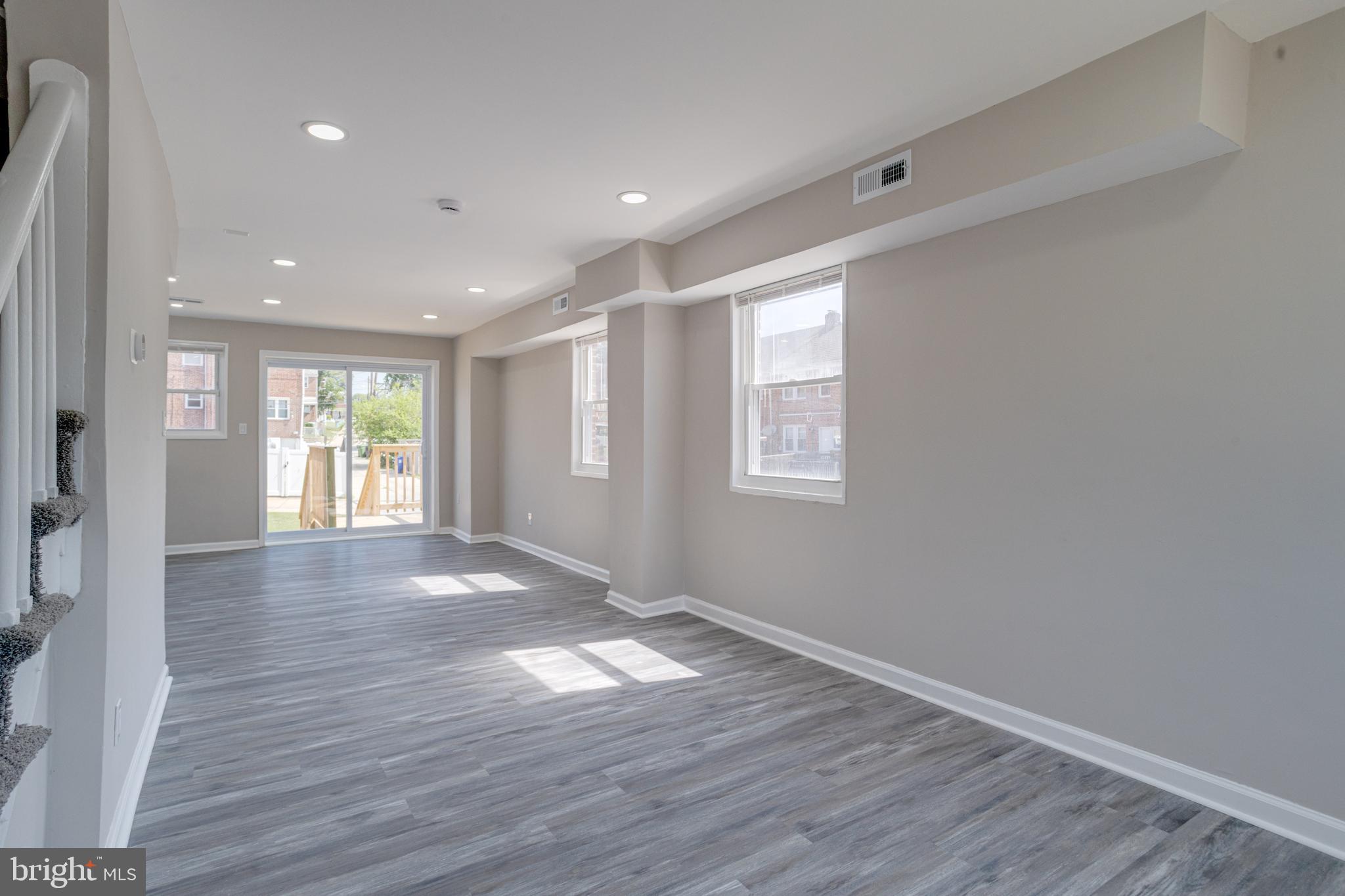 4100 Colborne Road Baltimore, MD 21229 - Photo 6 of 47