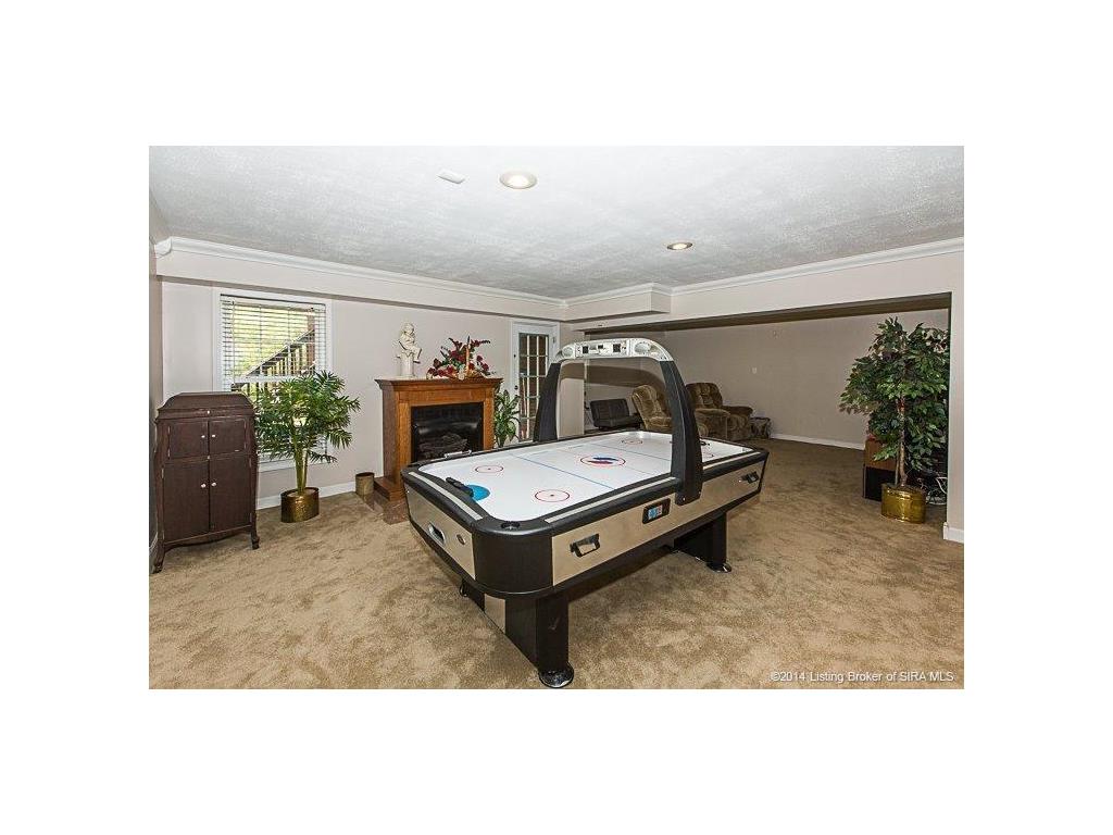 4093 Viewcrest Loop Floyds Knobs, IN 47119 - Photo 13 of 81 Gallery Image 13