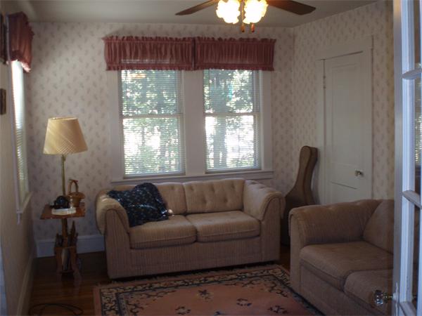 40 Meadowbrook Road Chelmsford, MA 01863 - Photo 12 of 15 a living room with furniture and a window