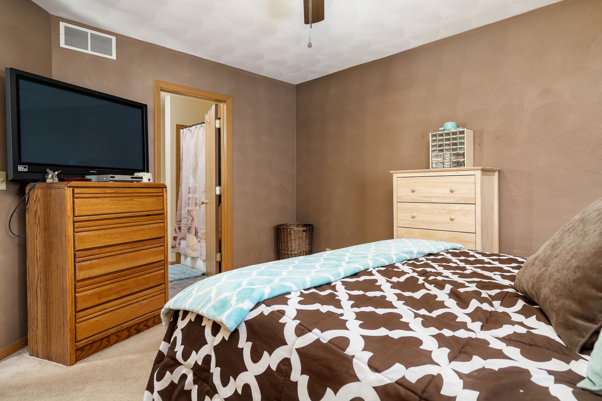 2052 Edge Rock Road Rockton, IL 61072 - Photo 34 of 36 Gallery Image 34