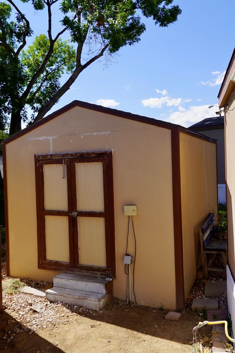 9100 Tejon Street Denver, CO 80260 - Photo 23 of 23 a backyard of a house