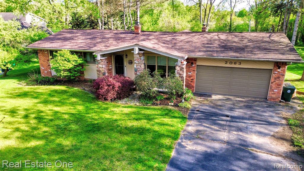 2063 Cole Road Lake Orion, MI 48362 - Photo 37 of 46 Gallery Image 37