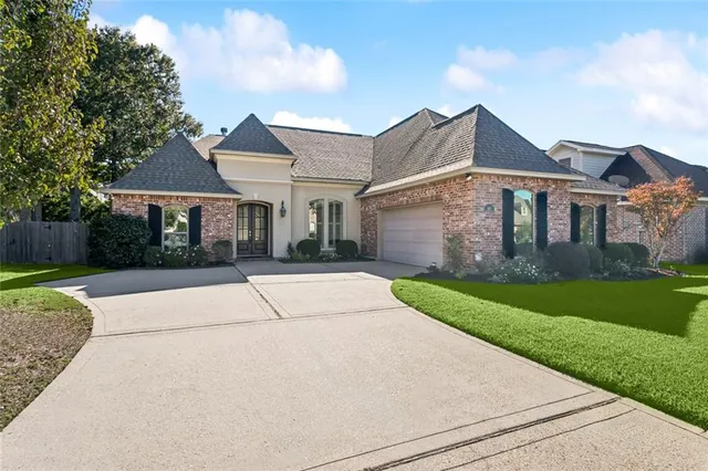 $369,000 | 627 Highlands Drive, Slidell, LA 70458