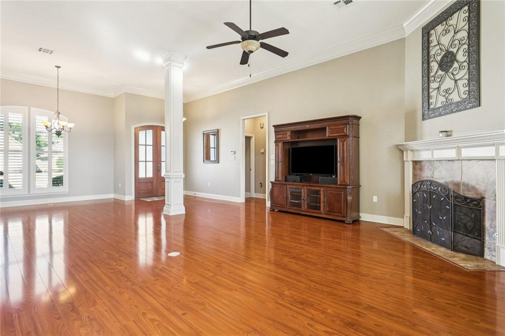 627 Highlands Drive Slidell, LA 70458 - Photo 2 of 19
