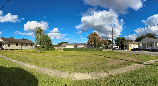 $135,000 | 961 12th Street, Gretna, LA 70053