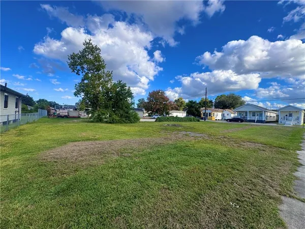 $130,000 | 961 12th Street, Gretna, LA 70053