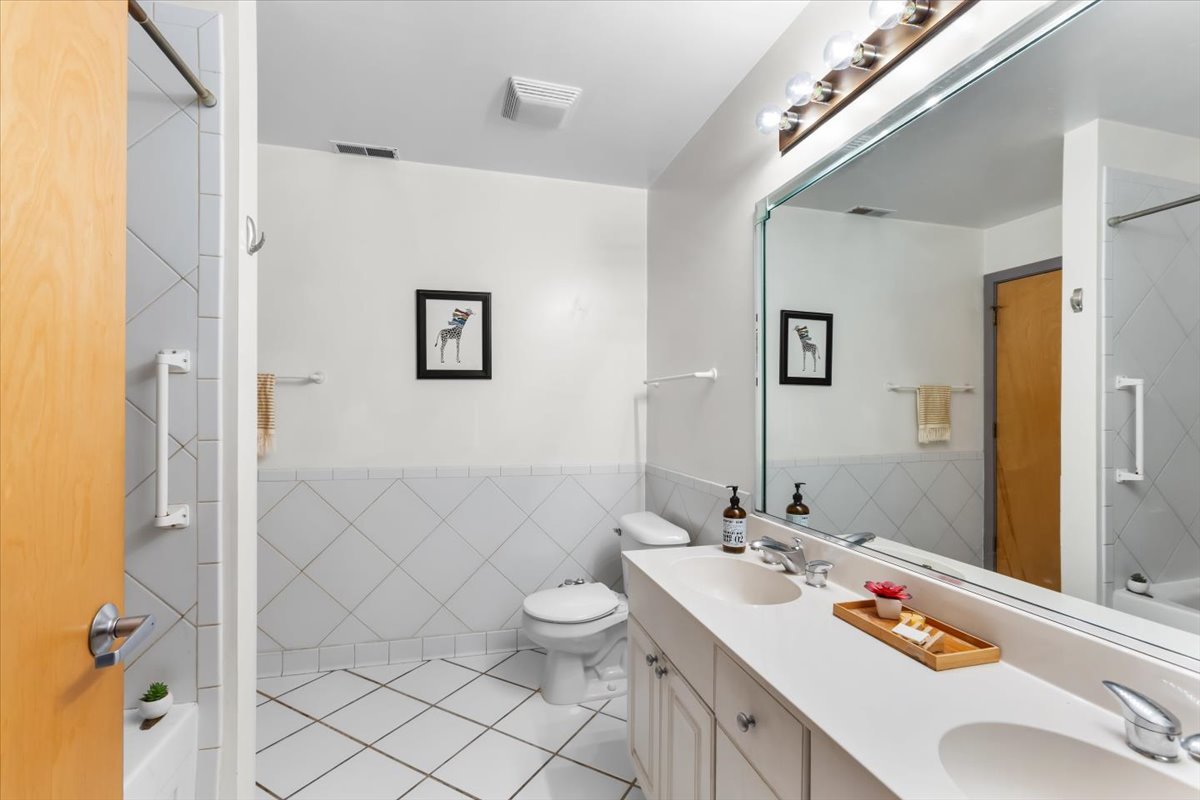 1812 South Federal Street, Unit 4 Chicago, IL 60616 - Photo 22 of 26