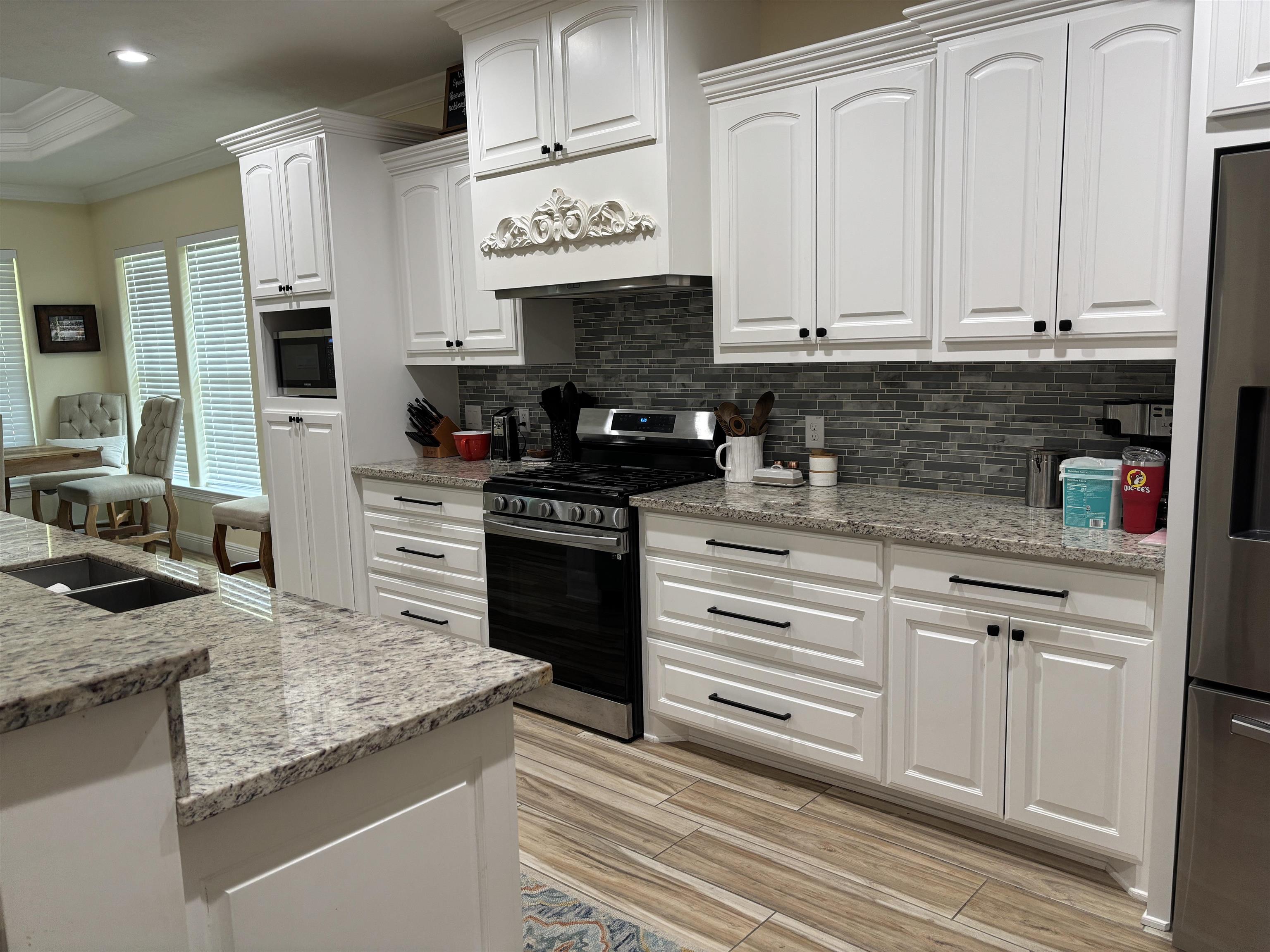 5569 Hogaboom Road Groves, TX 77619 - Photo 9 of 26
