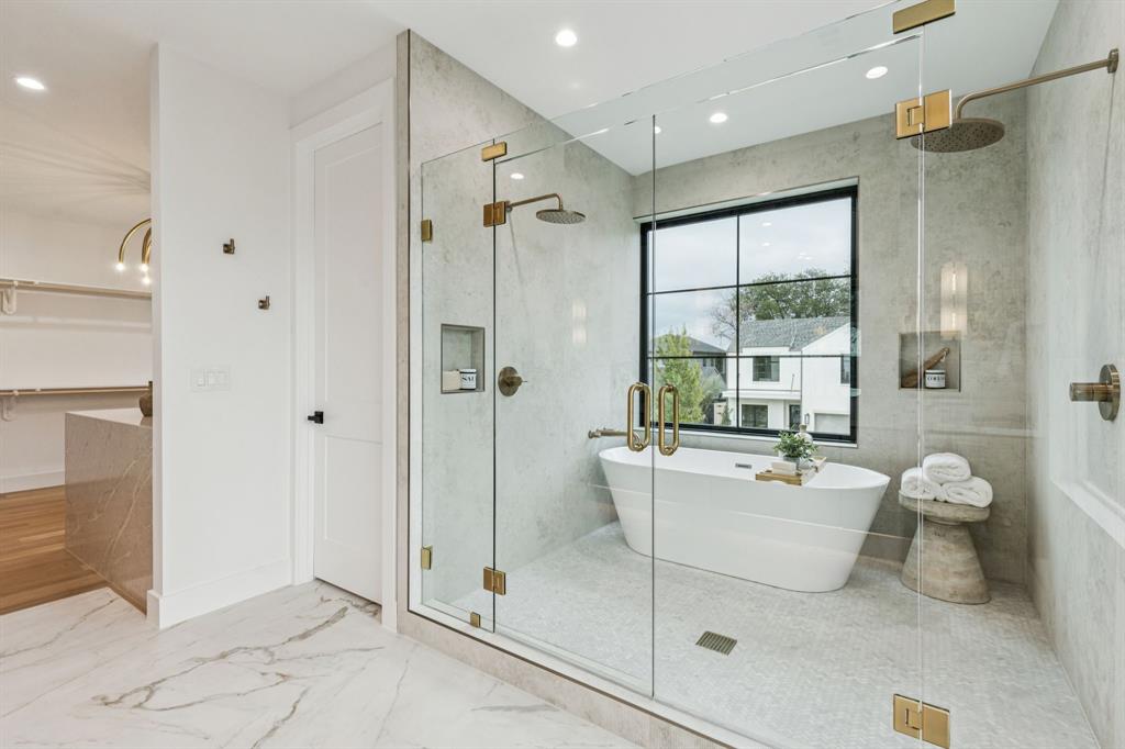 7707 Robin Road Dallas, TX 75209 - Photo 25 of 40 a living room with a bath tub and shower