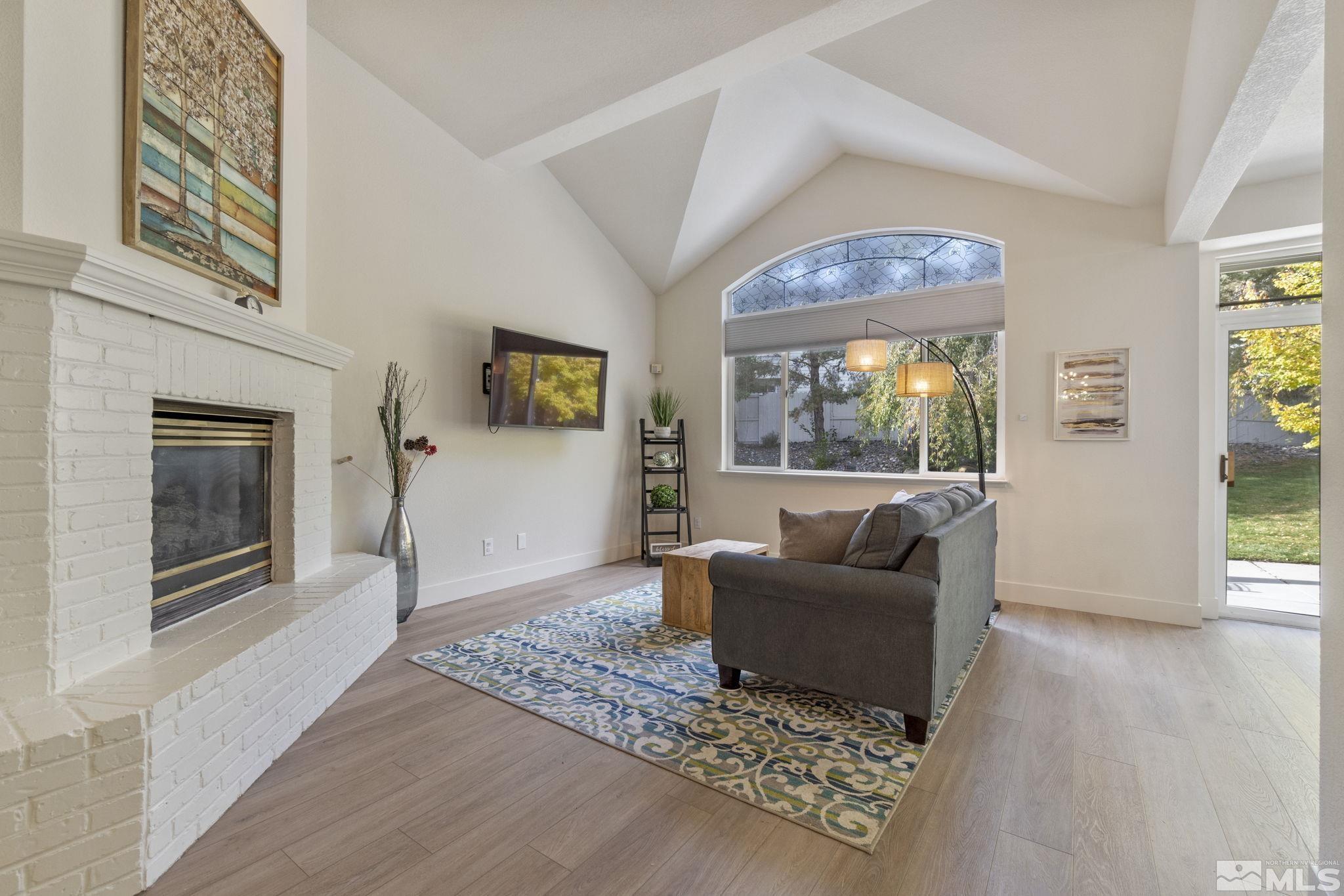 4451 Lynnfield Way Reno, NV 89519 - Photo 7 of 37 Photo 7