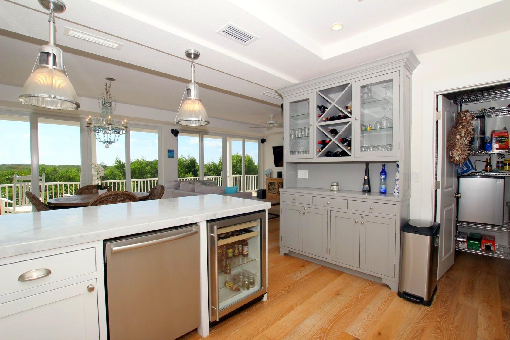100 La Paloma Road Key Largo, FL 33037 - Photo 12 of 66 Kitchen & Pantry