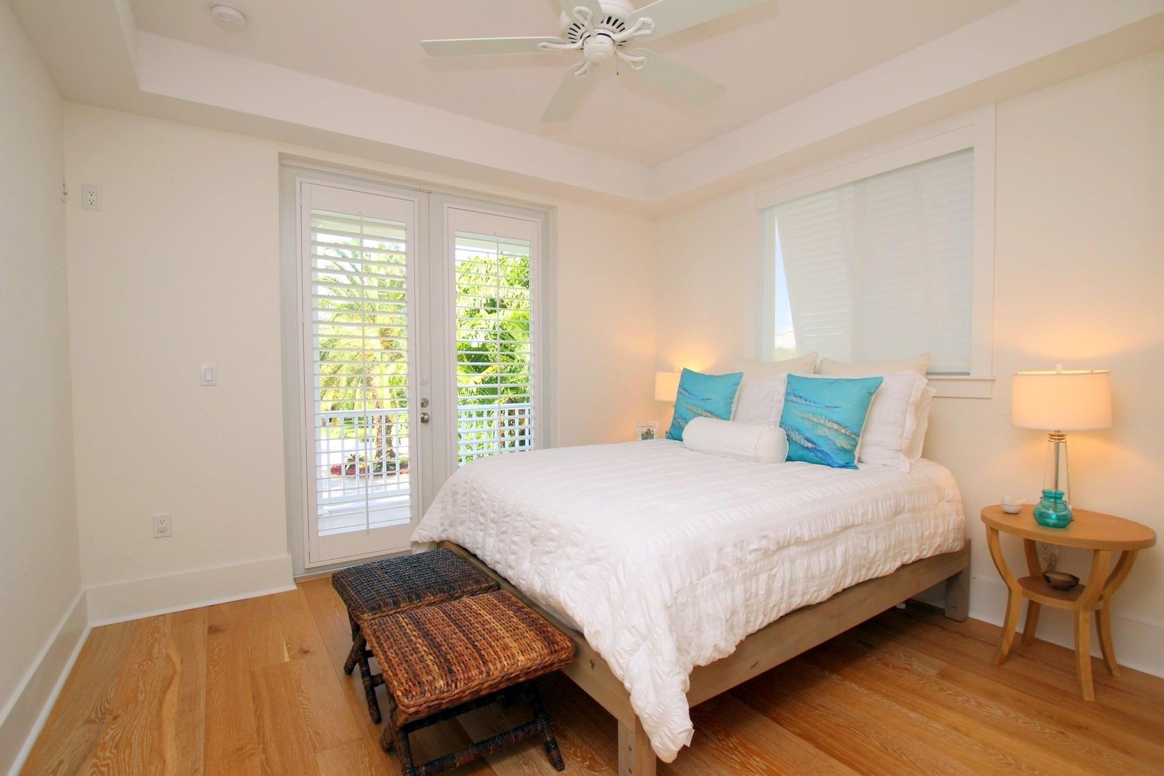 100 La Paloma Road Key Largo, FL 33037 - Photo 20 of 66 2nd Guest Bedroom