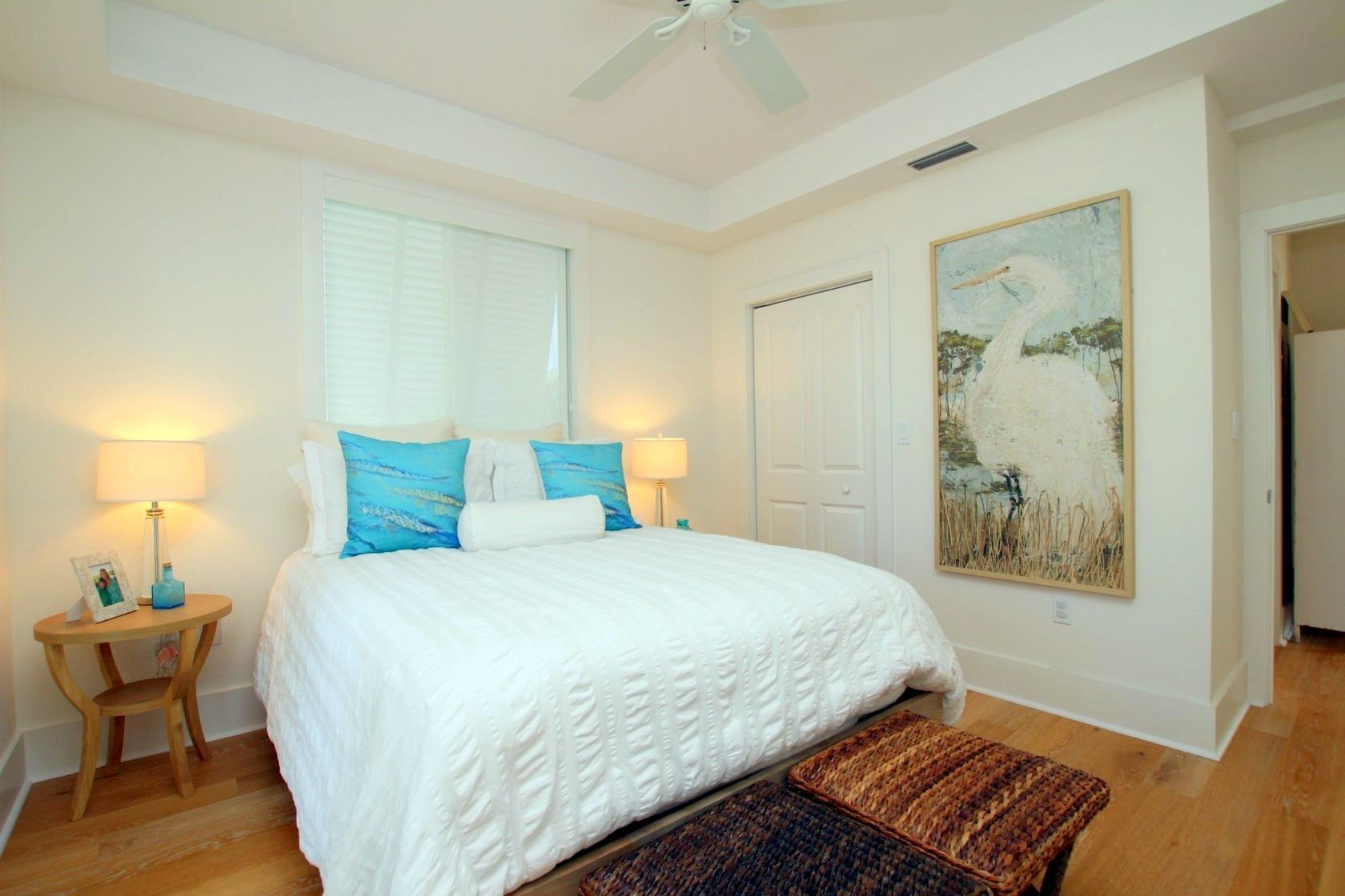 100 La Paloma Road Key Largo, FL 33037 - Photo 21 of 66 2nd Guest Bedroom