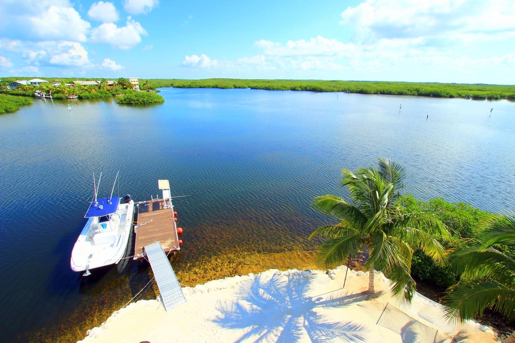 100 La Paloma Road Key Largo, FL 33037 - Photo 49 of 66 Floating Dock