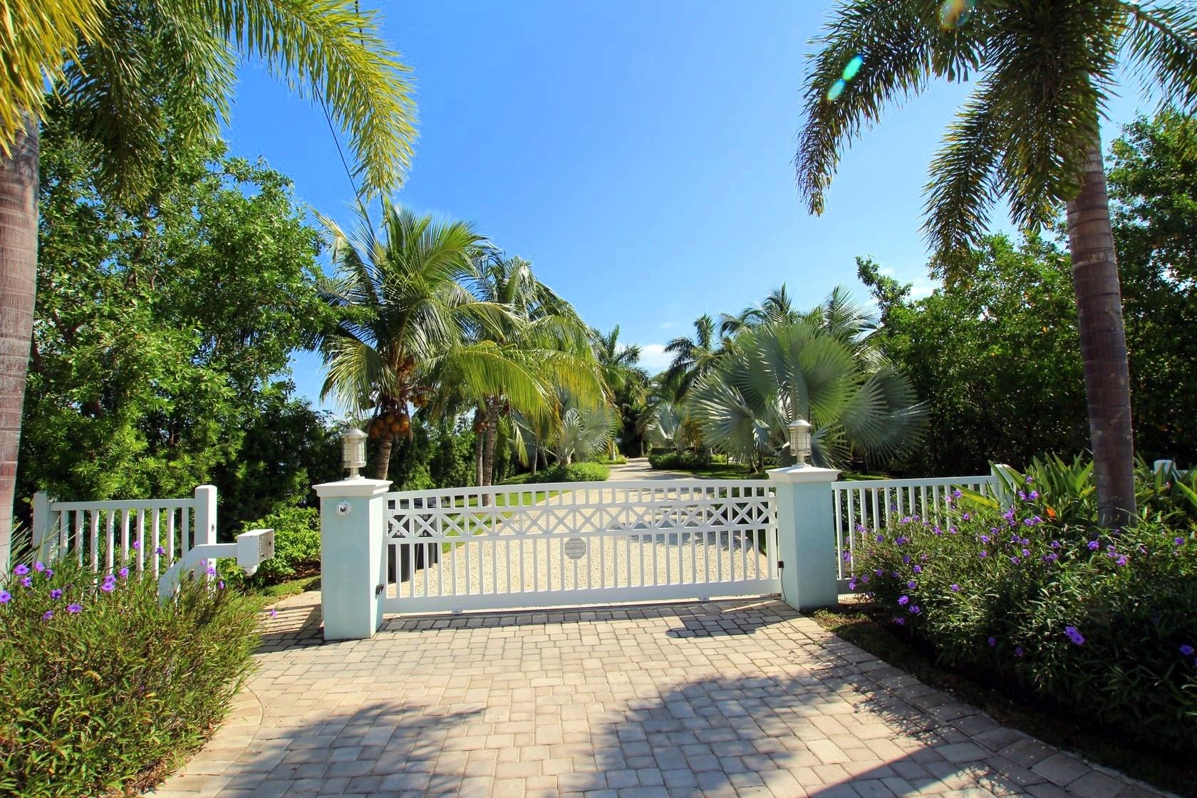 100 La Paloma Road Key Largo, FL 33037 - Photo 56 of 66 Gated Entrance