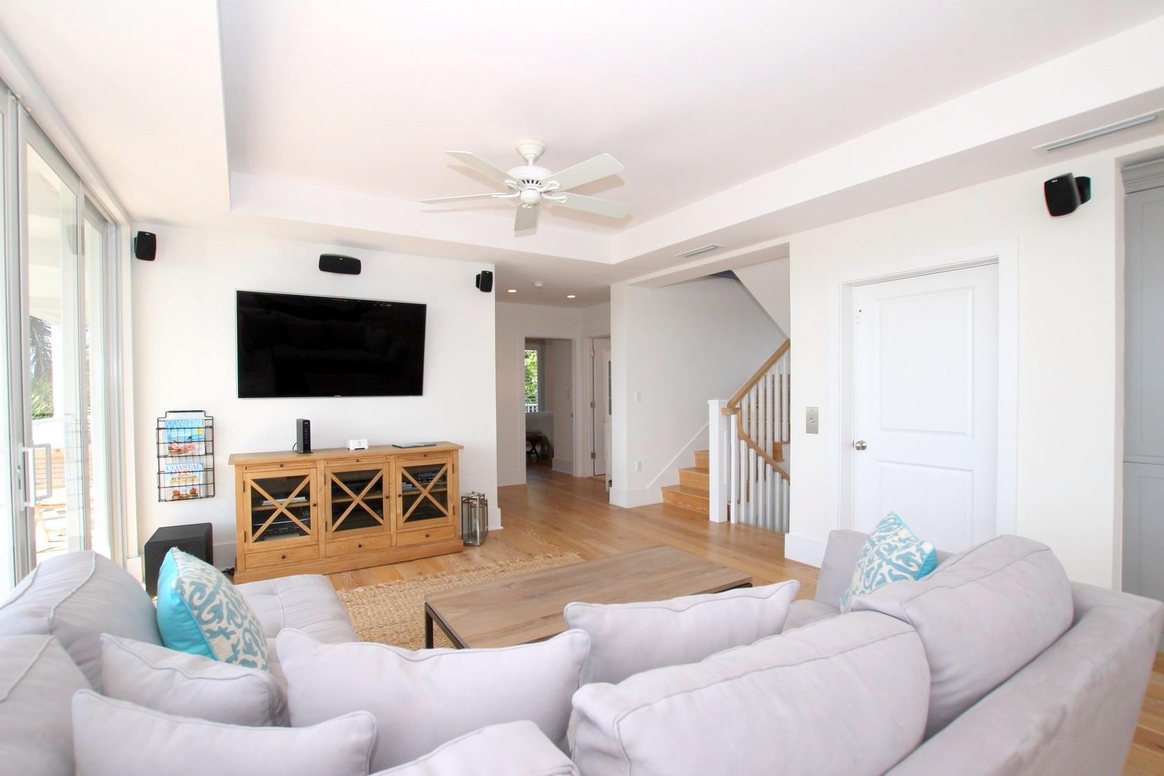 100 La Paloma Road Key Largo, FL 33037 - Photo 7 of 66 Living Area
