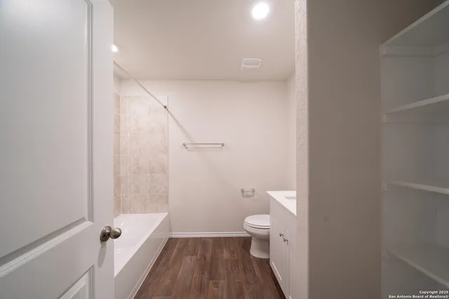 $2,500 | 14014 San Saba Falls, San Antonio, TX 78253