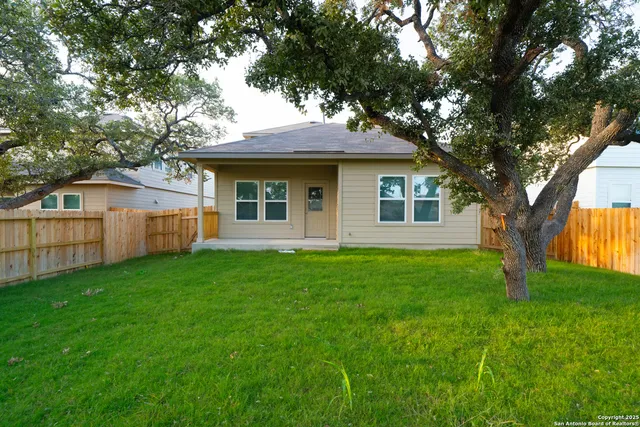 $2,500 | 14014 San Saba Falls, San Antonio, TX 78253