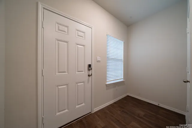 $2,500 | 14014 San Saba Falls, San Antonio, TX 78253