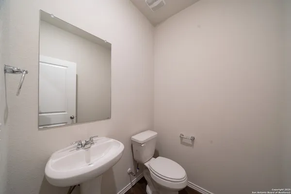 $2,500 | 14014 San Saba Falls, San Antonio, TX 78253